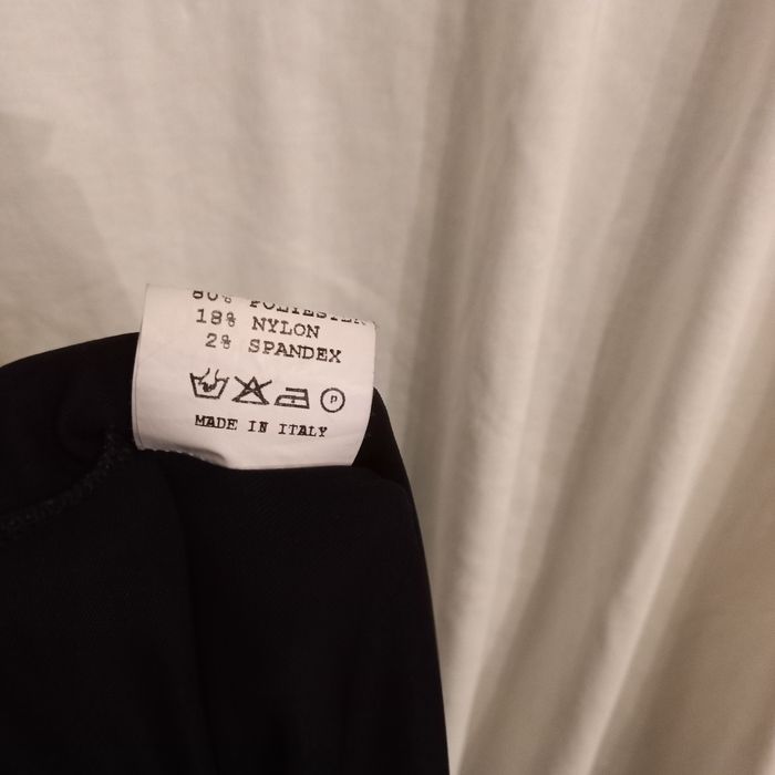 Blusa cavada preta
