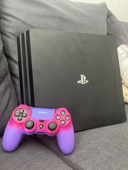 Playstation 4 PRO Completo + Comando