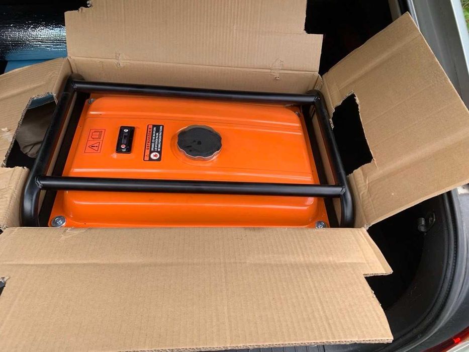 Новий бензиновий генератор Kiano PG3000 (3 кВт), привезений з Польщі