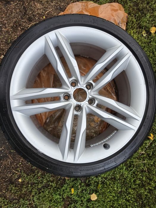 Oryginalne Alufelgi AUDI 19" 5x112 A5 S5 A4 B9 B8 | 8.5J ET32 | OEM 8T0601025H