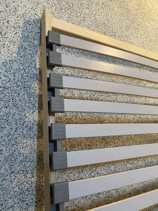 Estrado Ikea Lonset 70*200
