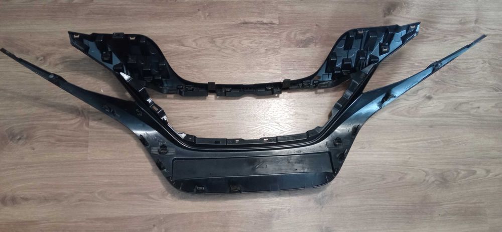 Nissan LEAF II atrapa - grill