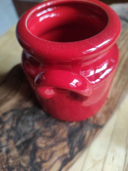 Mały dzbanuszek do mleka