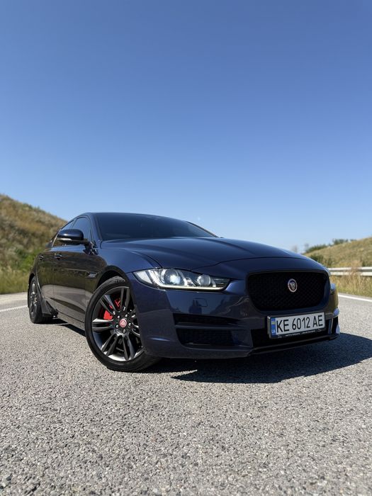 Продам Jaguar XE. 2015 год выпуска.