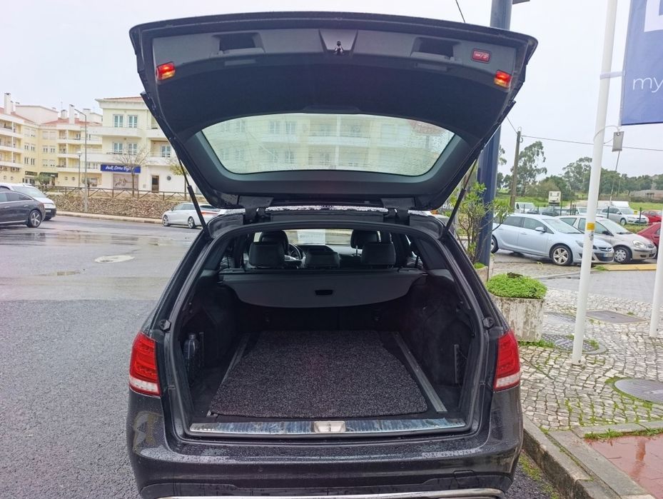 Mercedes E300 Híbrido gasóleo/elétrica 241cv A/T  7 marchas