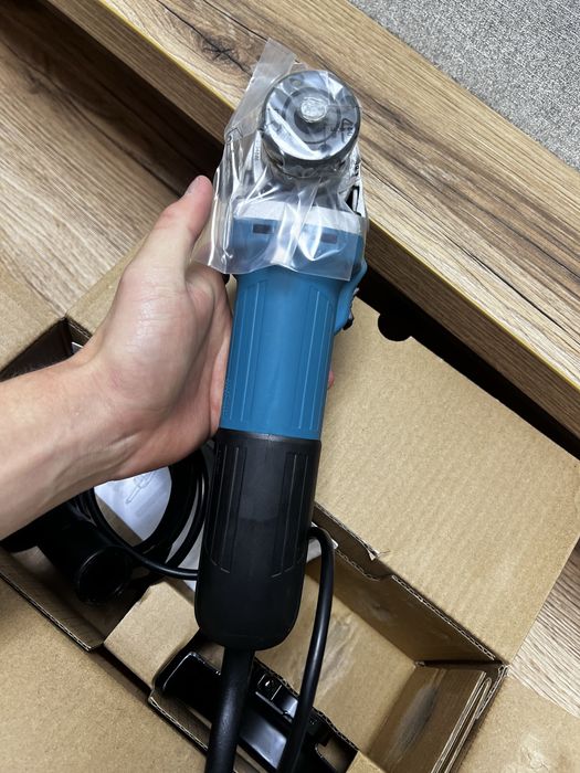 Болгарка Makita