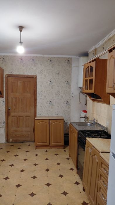 Продаж окремого будинку