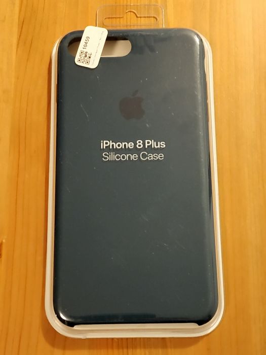 Etui do iPhone 8 plus.