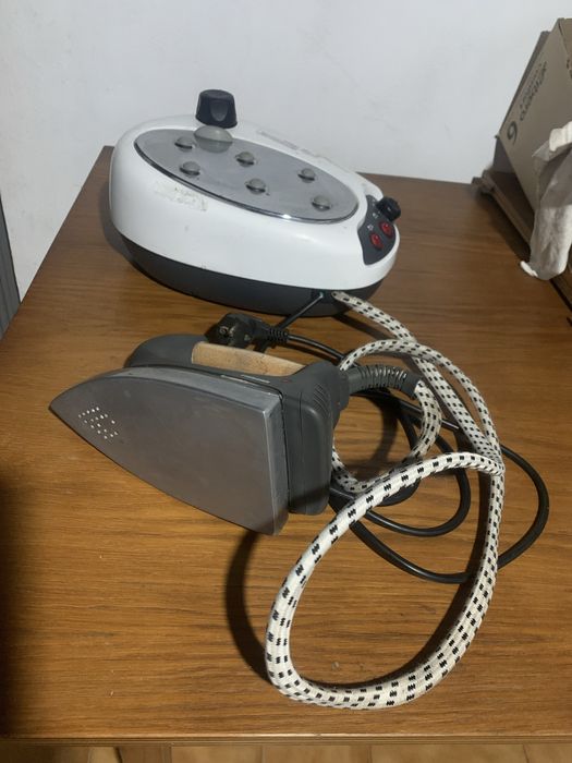 Ferro de egomar com caldeira em bom estado