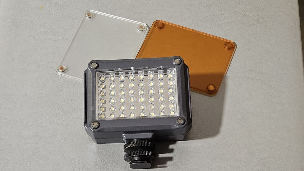 F&K  K320 Lampka nakamerowa Led