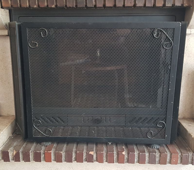 Resguardo para lareira.