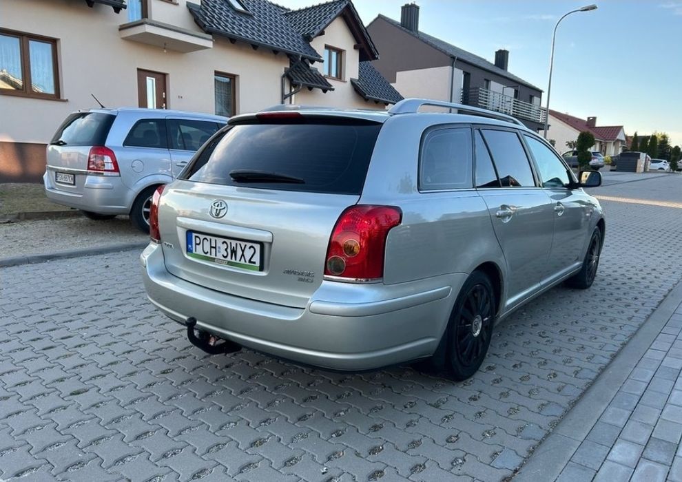 Продам Toyota Avensis