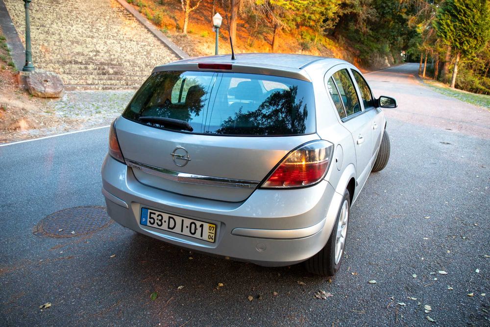 Opel Astra H 1.3 CDTI (04/2007) – 5 Portas
