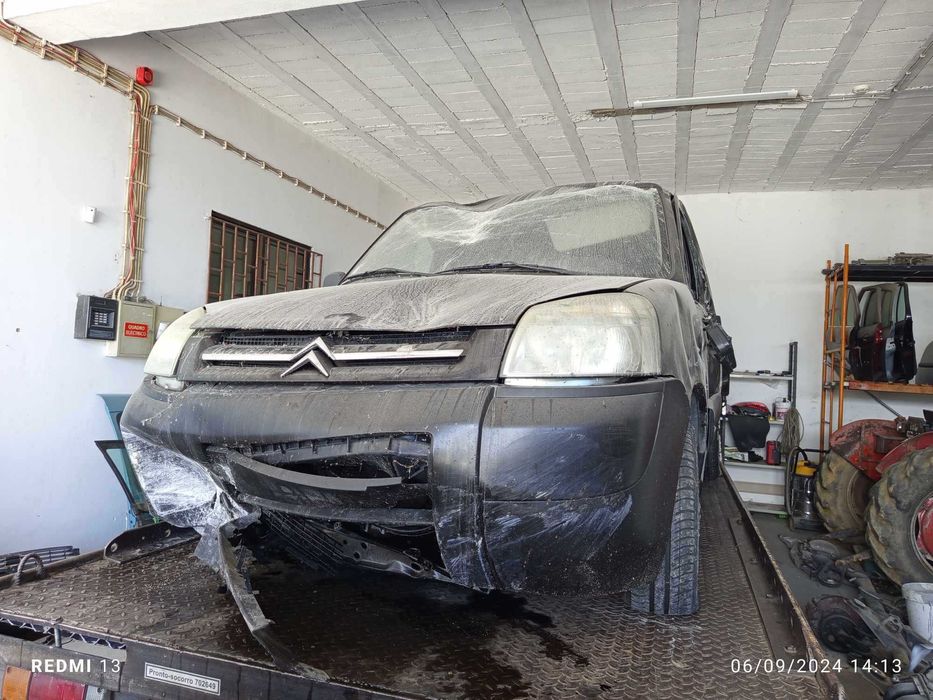 Para peças Citroen Berlingo First Van 2.0 HDI 90 ano 2006