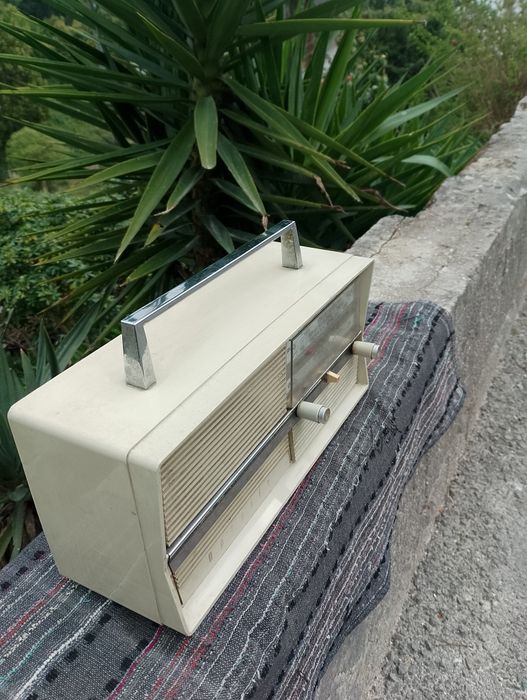 Radio antigo, bom estado
