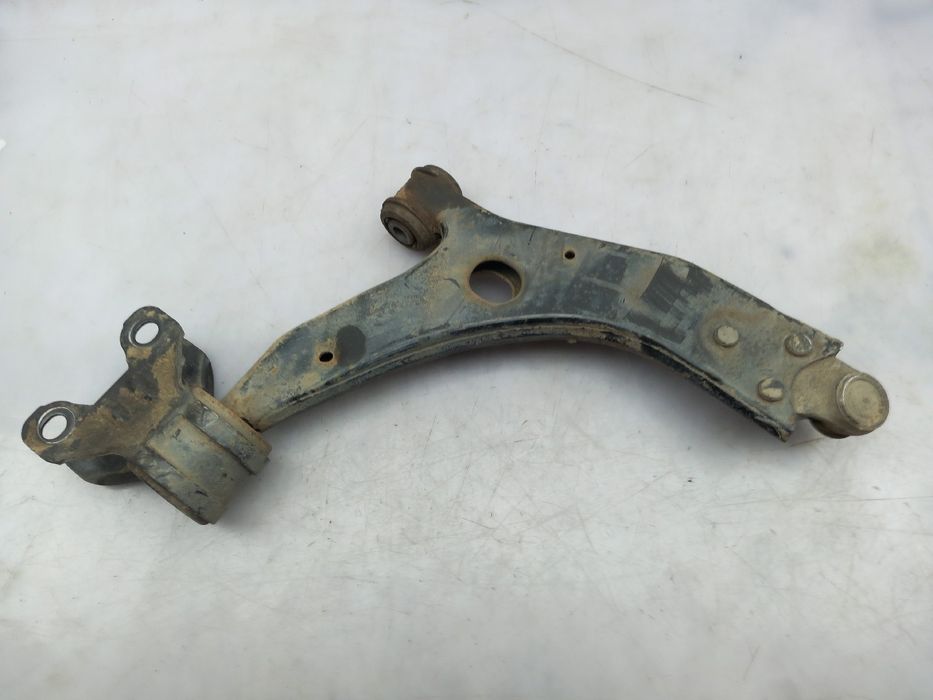 Braço de suspensão frente esquerdo VOLVO V40 Hatchback