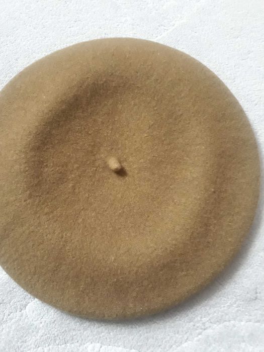 beret damski wełniany