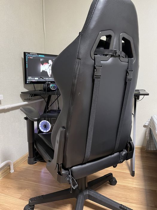 Ігрове крісло HATOR з RGB-підсвіткою