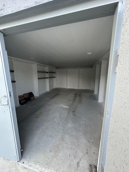 Сдам гараж,центр.