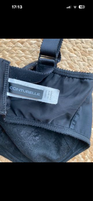 90 F czarny stanik conturelle