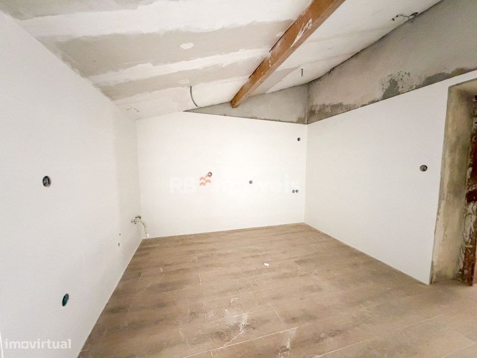 Moradia T1 em Montalvo com espaço exterior