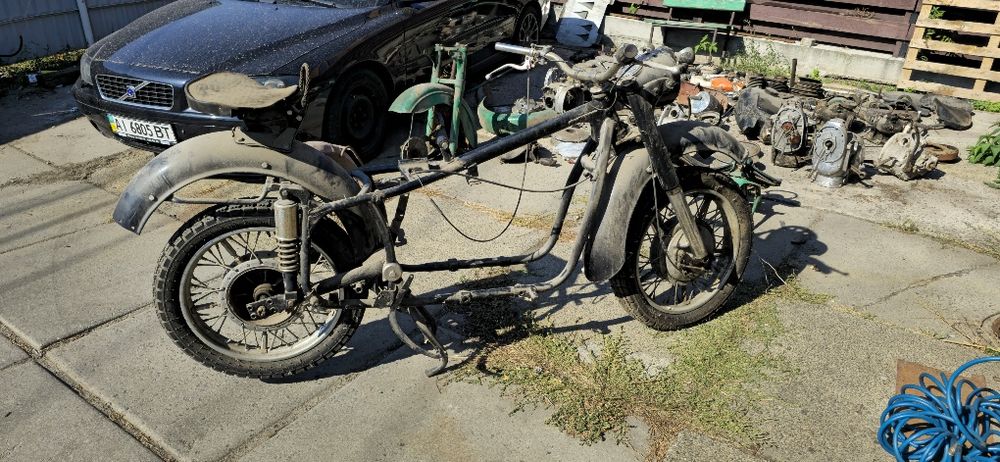 Мотоцикл під реставрацію М-72, К-750