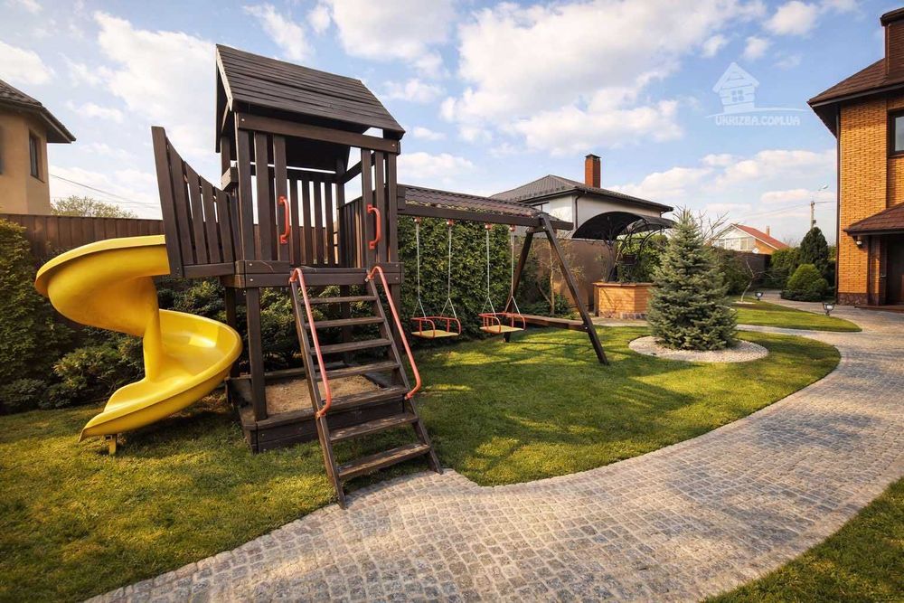 Посуточно.10км от Киева,5 спален,баня,теплый бассейн,бильярд,генератор