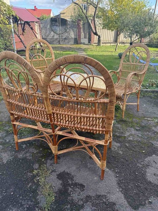 Продам набір меблів з лози