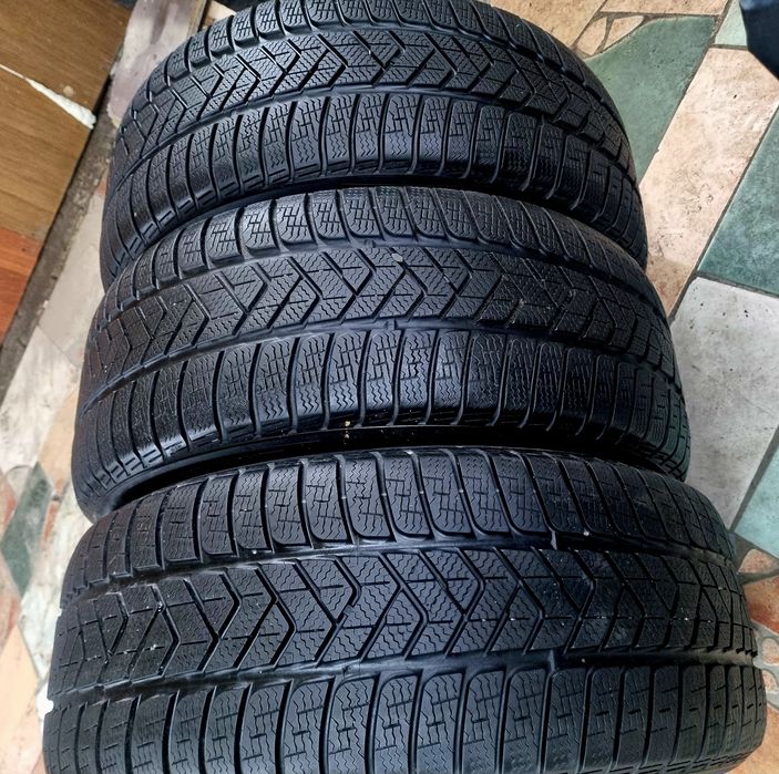 Зимові Pirelli 245/50R18 100H, Нові.