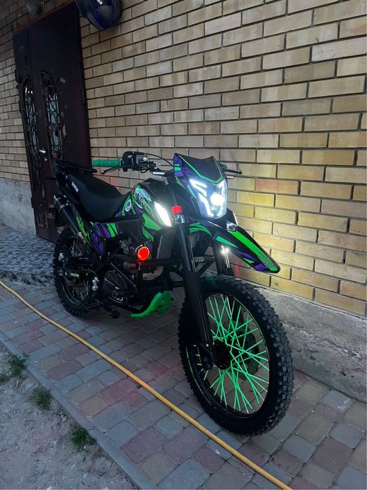 Продам Shineray 300