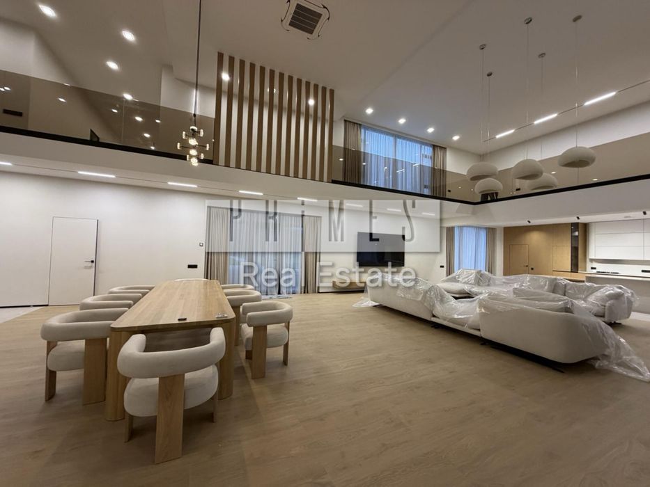 Продаж будинка 1200м2 КМ Riviera Village перша лінія води