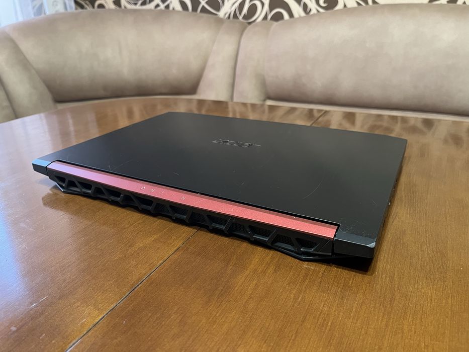 Игровой ноутбук 15.6" Acer Nitro 5 на Intel i5-9300H с Nvidia GTX1050 / 16ОЗУ / SSD+HDD / FullHD