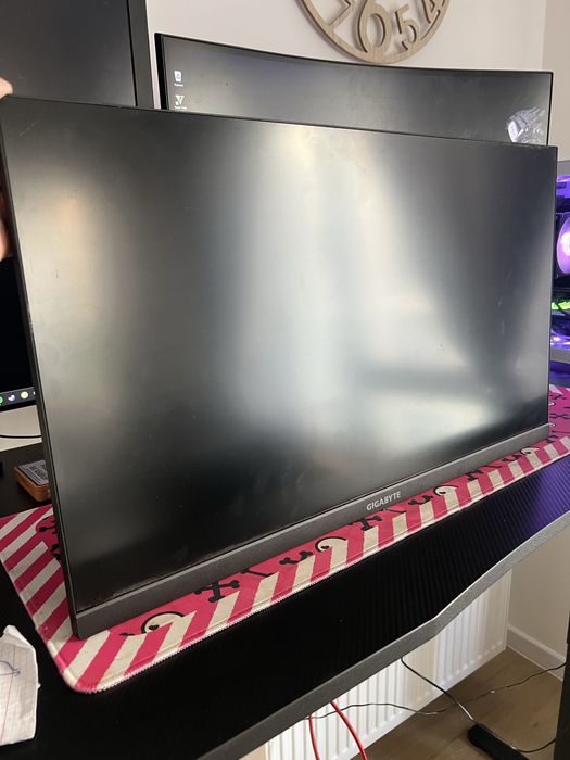 Gigabyte M28U AE 28” 4K 144Hz – uszkodzona matryca, na części