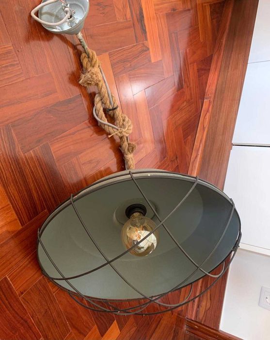 Candeeiros de teto - Estado impecável ( incl. Lampada funcional)