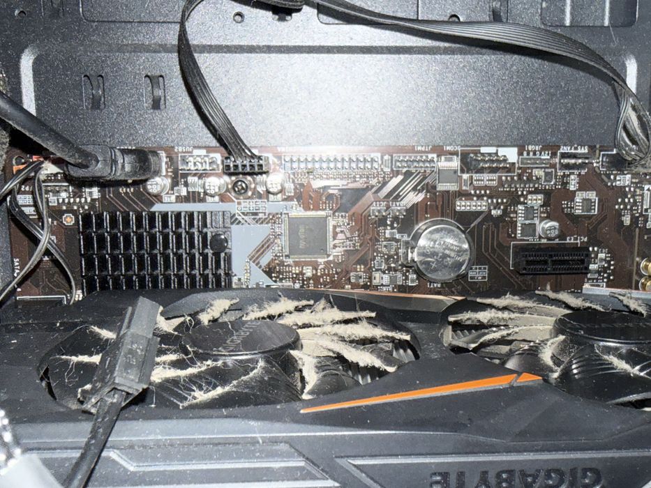 Продам материнську плату MSI B450M PRO-VDH MAX (AM4)