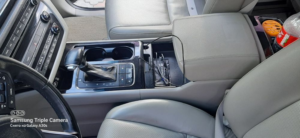 Продам KIA Carnival