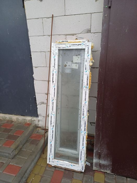 Продам дверь и  2 окна