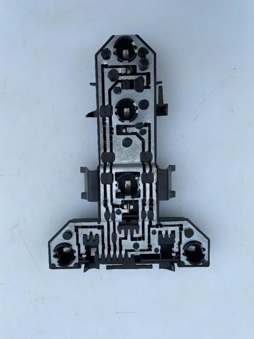 WKŁAD LAMPY LEWY TYŁ VW BORA SEDAN 1J5945257