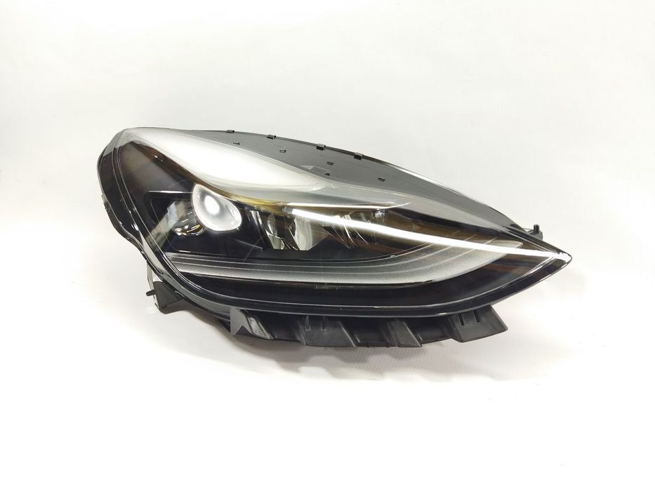 Фара передня права Tesla Model 3 2021-2023 151495200A