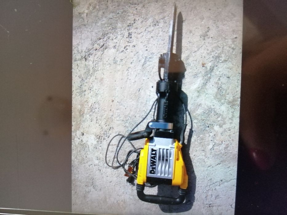 Młot wyburzeniowy wypożyczę