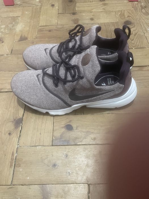 Nike presto fly semi novo