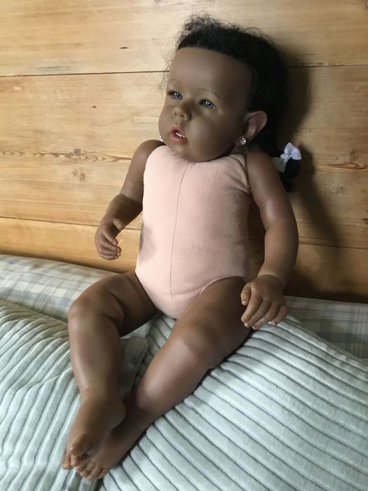 Boneca bebé reborn, negrinha