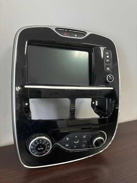 Radio nawigacjia Renault Clio IV  (60/2)