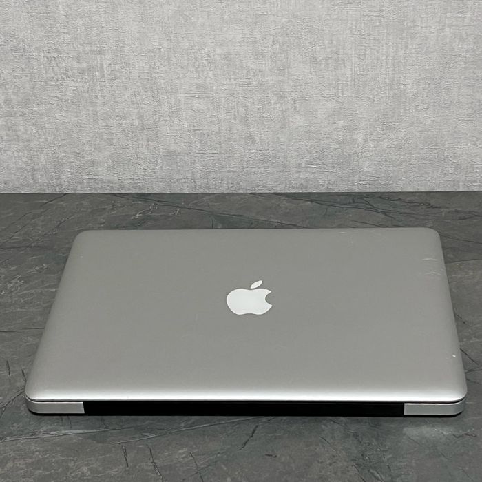 MacBook Pro 13” (Mid 2012) 8/240Gb