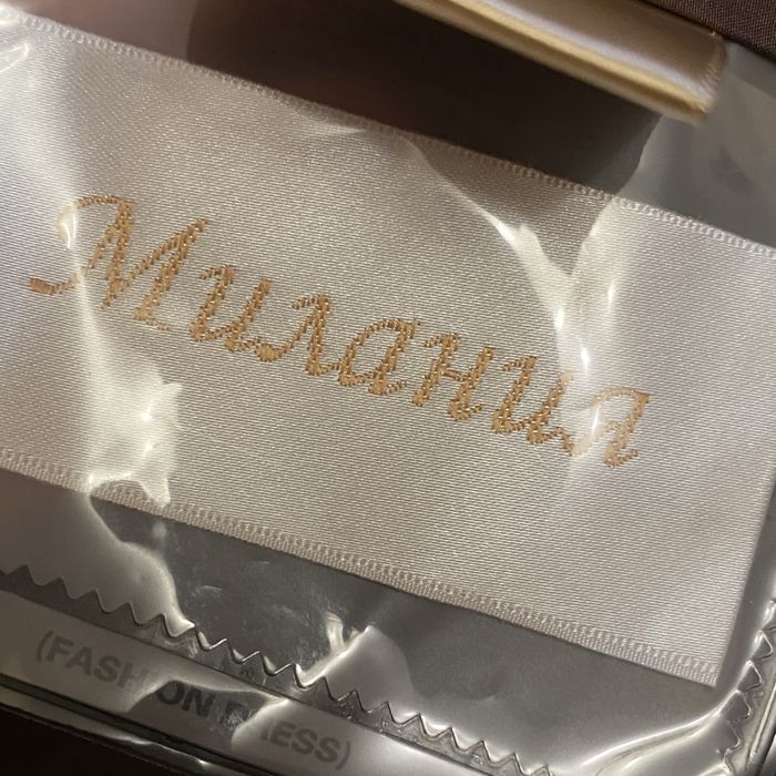 Женская куртка с капюшоном