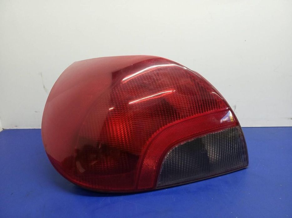FAROLIM TRASEIRO ESQUERDO FORD MONDEO II SEDAN 1999 -94BG13N004