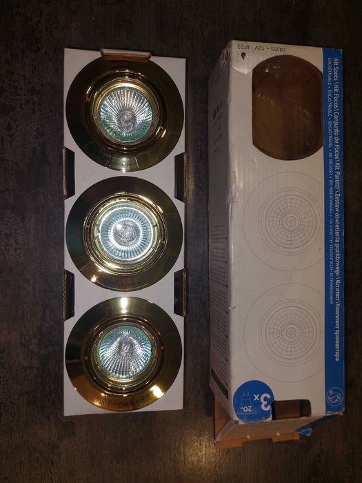 Oprawa sufitowa halogen zestaw 3 sztuki żarówki GU53 złote