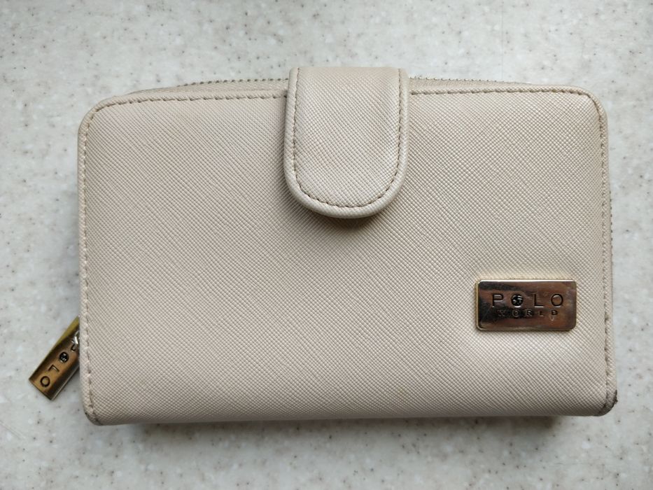 Гаманець бежевий