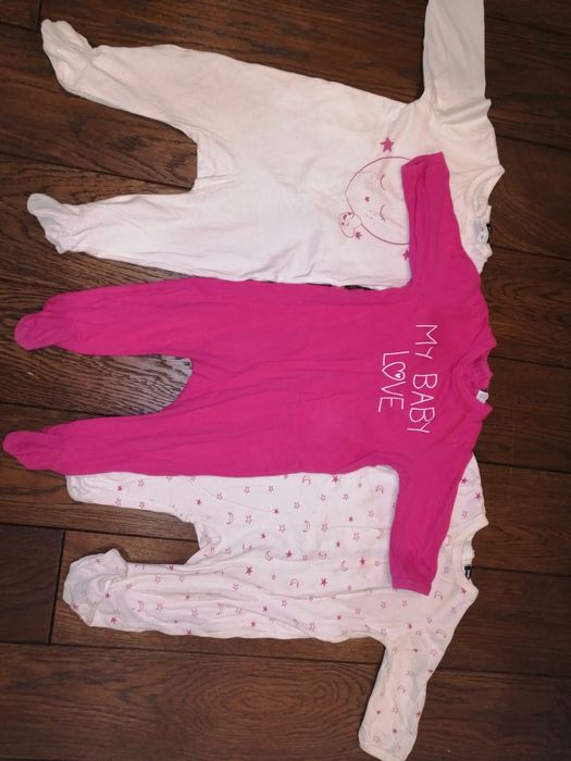4 Pajace piżamki kiabi rozmiar 68, 6 m-cy, dziewczynka