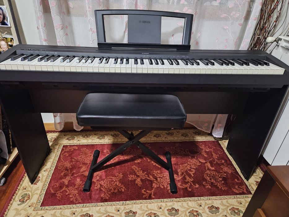 Piano Digital Yamaha Completo + Pedal + Fones + Banco